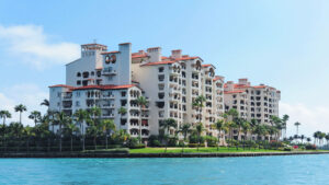luxury condos in beach